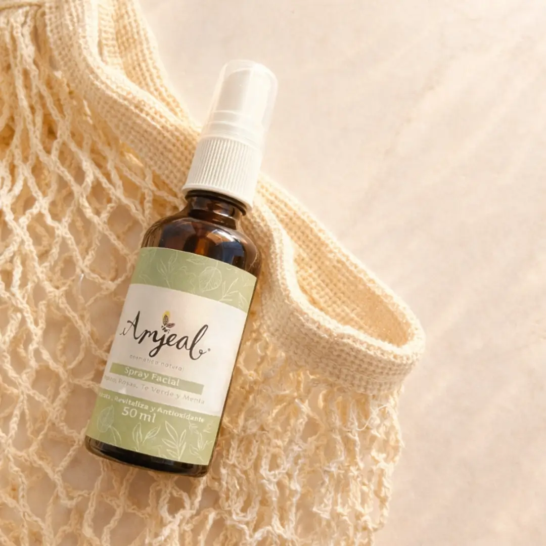 Spray facial