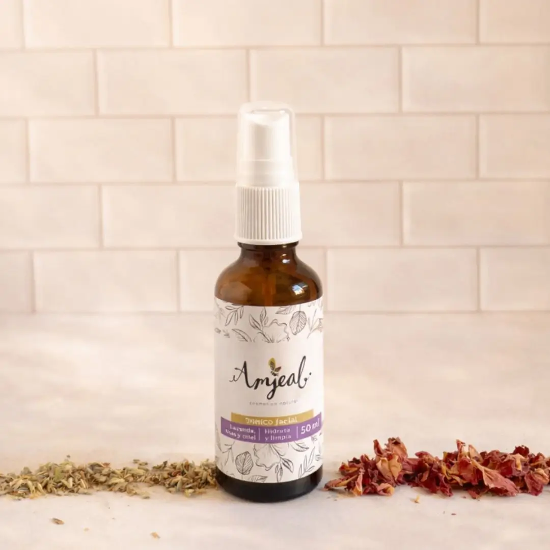 Tónico facial de rosas, lavanda y miel